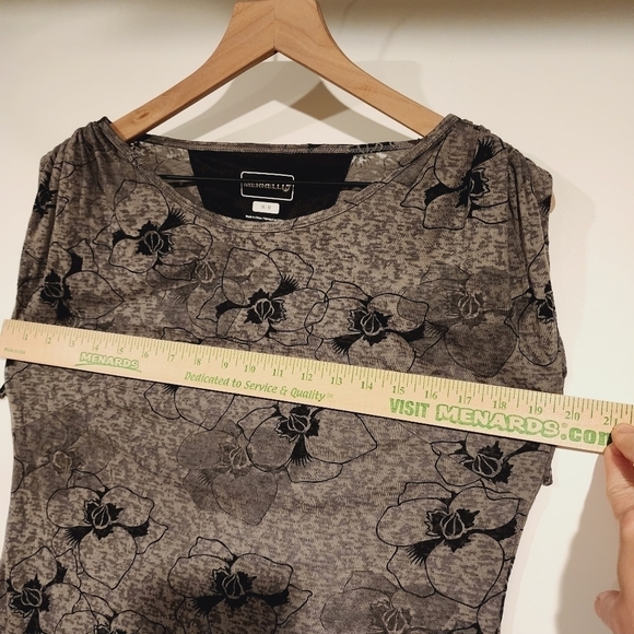 Merrell Cinch Gather Shoulder Burnout Tee Grey Flower Outdoor Hiking Shirt sz Md - Picture 8 of 9